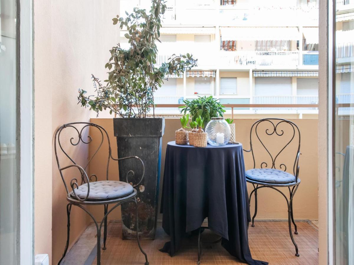 Nice Apartment In Menton With Balcony Terrace ภายนอก รูปภาพ